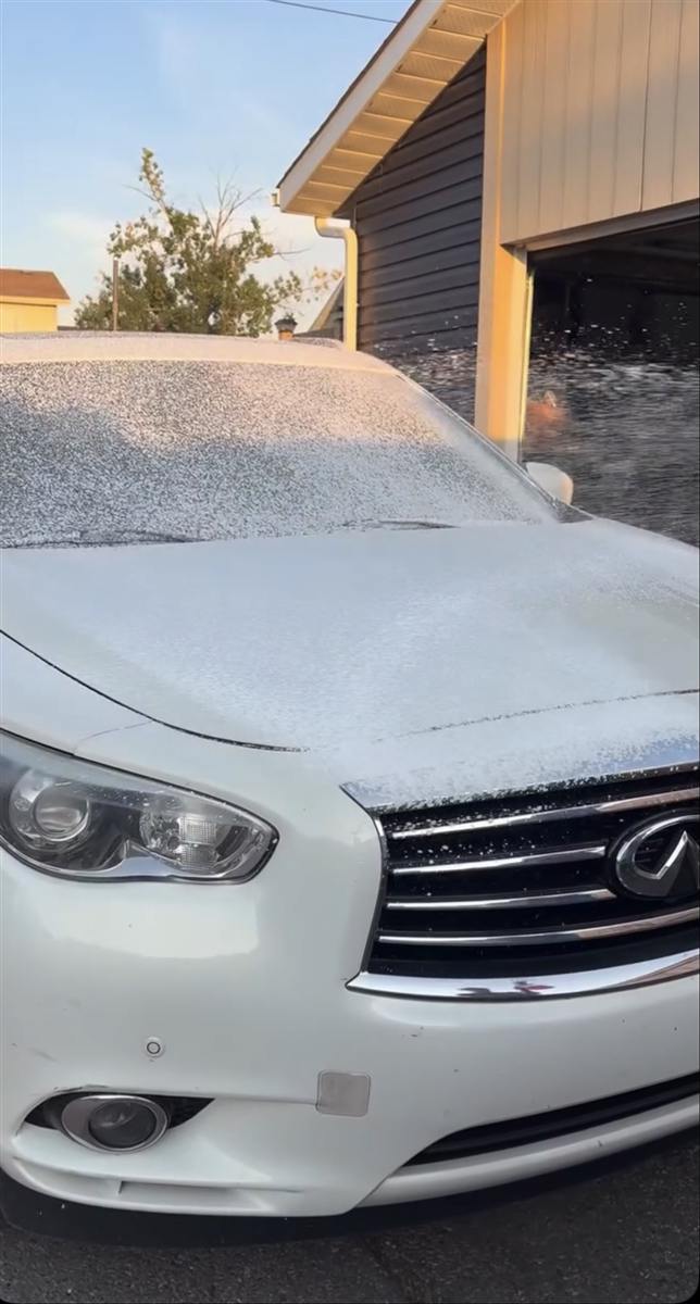 Step 1: exterior foam wash and decontamination on a customer's Infiniti